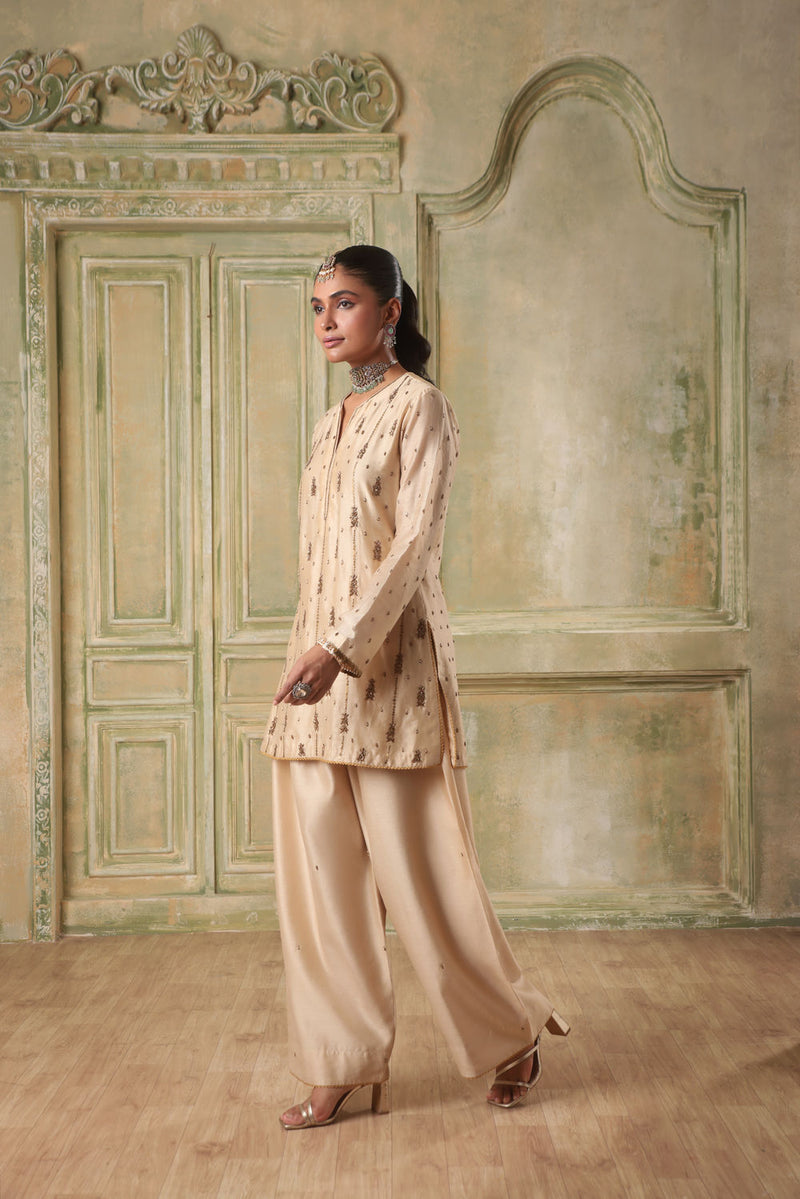 Zar-Rang Ivory Buti Kurta Set silk chanderi kurta/kurta set by Niti Bothra in ivory for women in Singapore