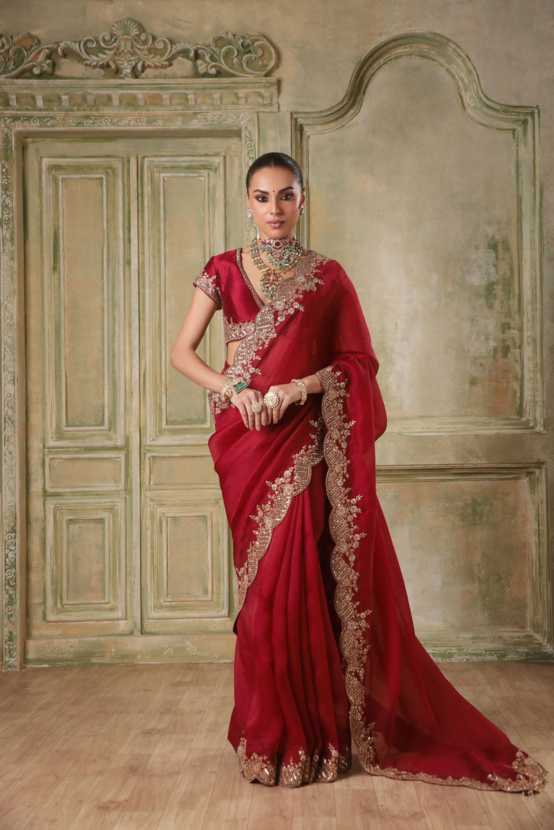 Zar-Rang Maroon Scallop Border Saree Set kora silk saree by Niti Bothra in maroon for women in Singapore