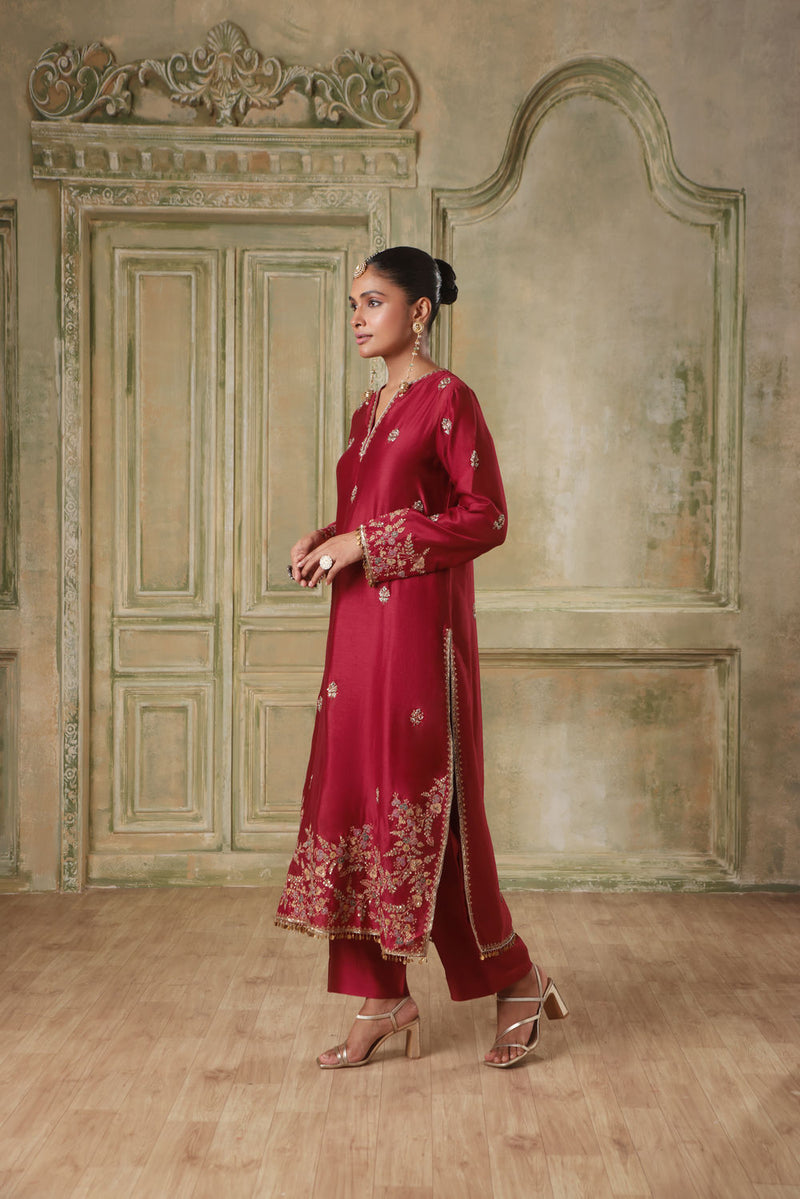 Zar-Rang Maroon Farshi Kurta Set silk chanderi kurta/kurta set by Niti Bothra in maroon for women in Singapore