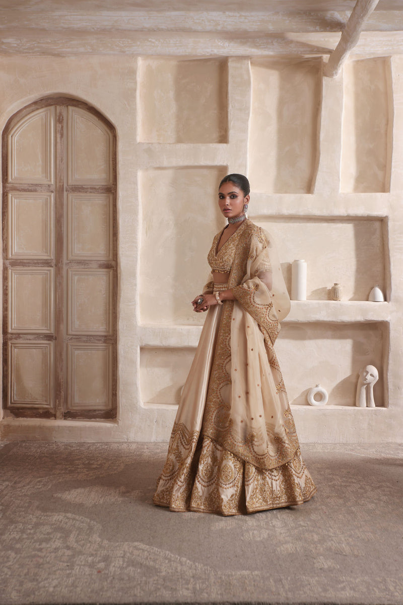 Zar-Rang Ivory Scallop Lehenga Set kora silk Lehenga Set by Niti Bothra in ivory for women in Singapore