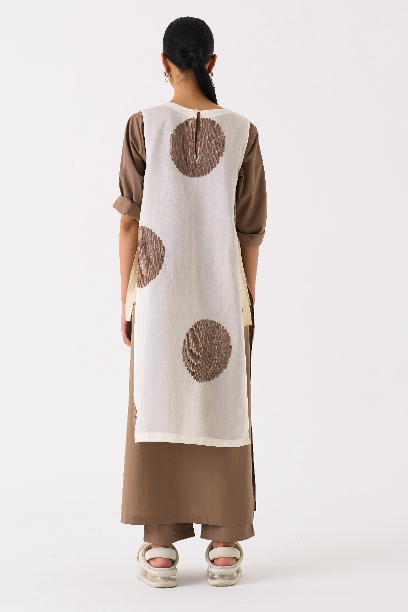 SIDE TIE OVERLAY TUNIC-OVERLAY : IVORY
TUNIC : CEDAR poplin by THREE for women in Singapore