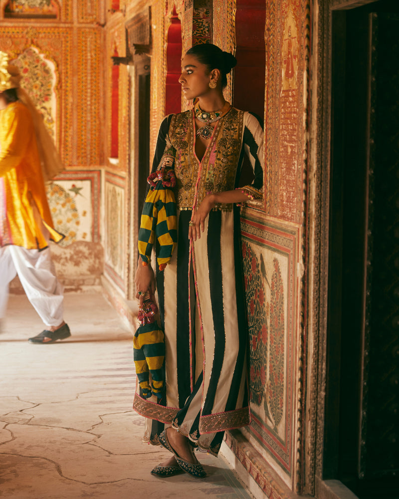 Khel Black And White Yoke Embelished Jacket Kurta Set by Rajiramniq in black color for women in Singapore