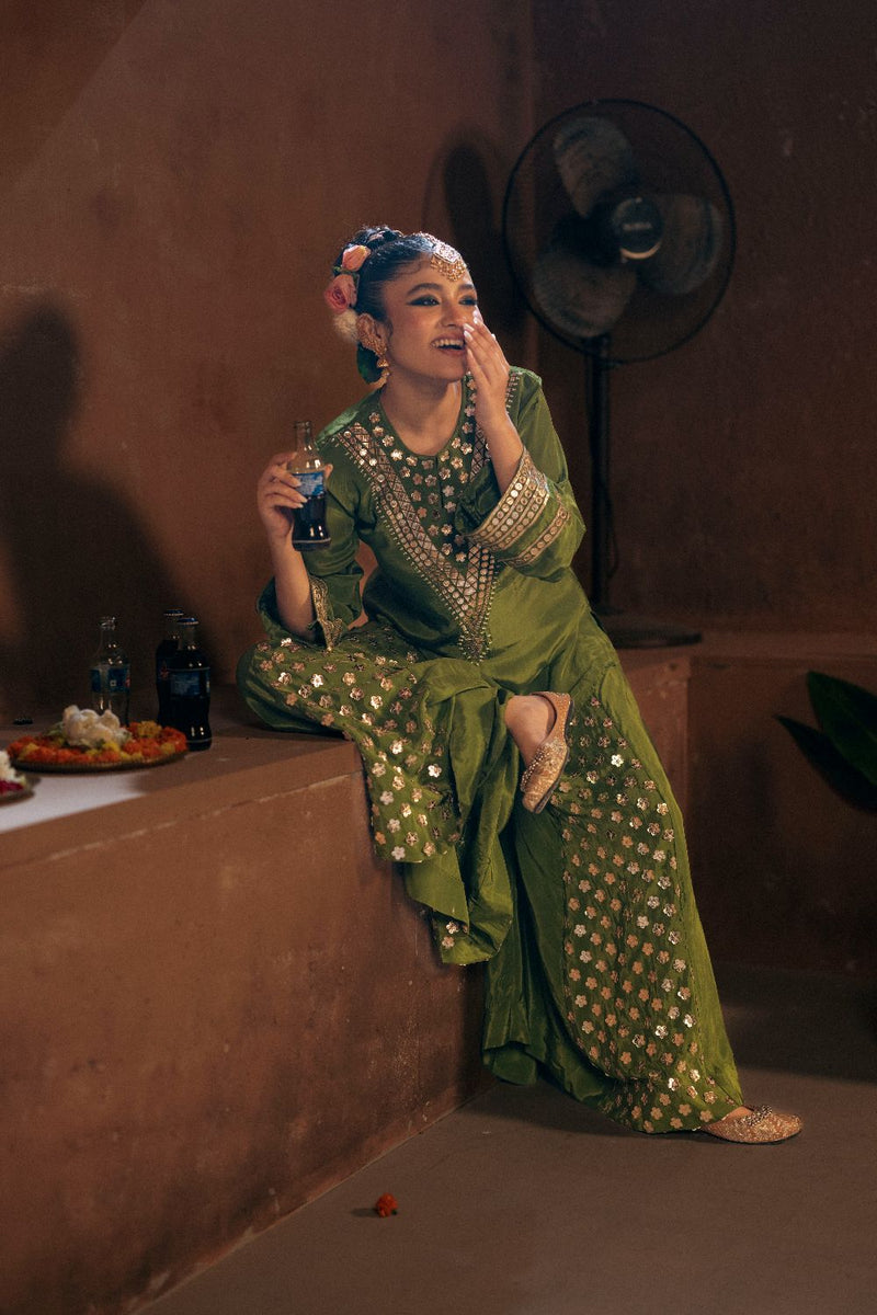 Sunira Short Top Sharara with Dupatta Set- Mehendi