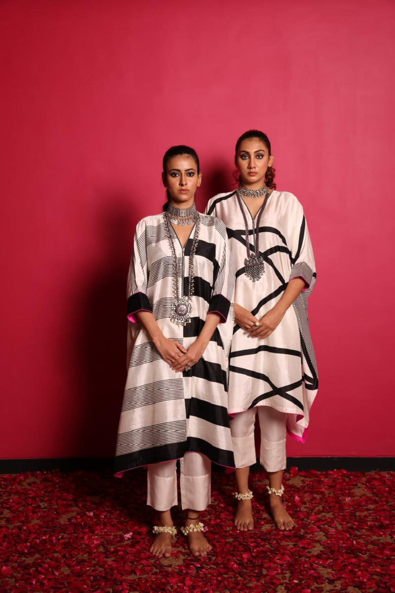 Black/White Silk Zipper Kurta & Pant Set-Geometric Print