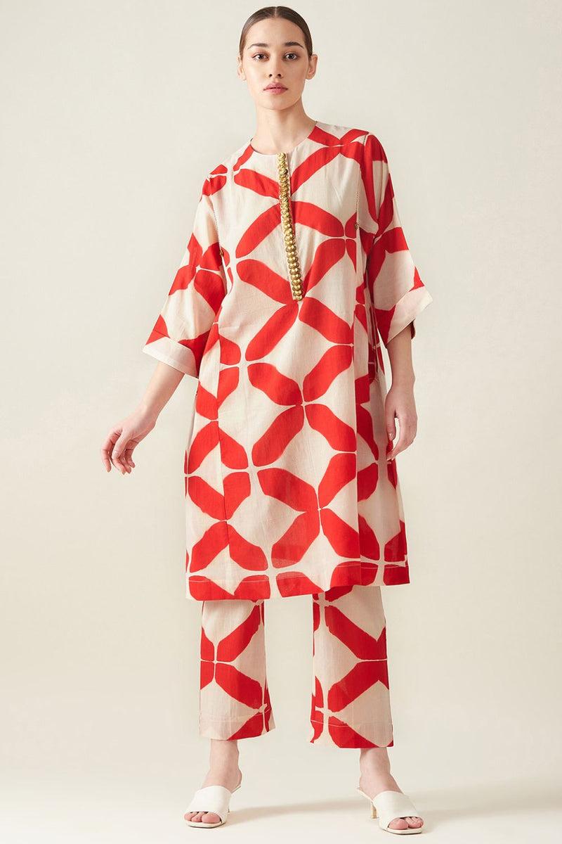 Red Clamp Dye Embroidered Co ord set cotton Light Kurta Sets by Aavidi for women in Singapore