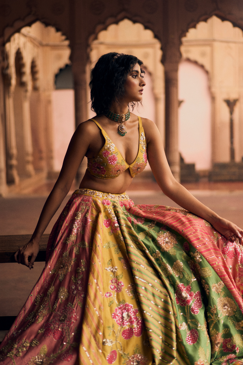 PH-2463 
Lehenga 
Blouse 
Dupatta Set by Paulmi & Harsh for women in Singapore