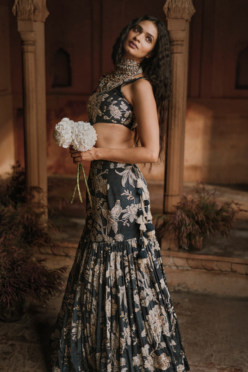 PH-2490 
Lehenga 
Blouse 
Dupatta Set by Paulmi & Harsh for women in Singapore