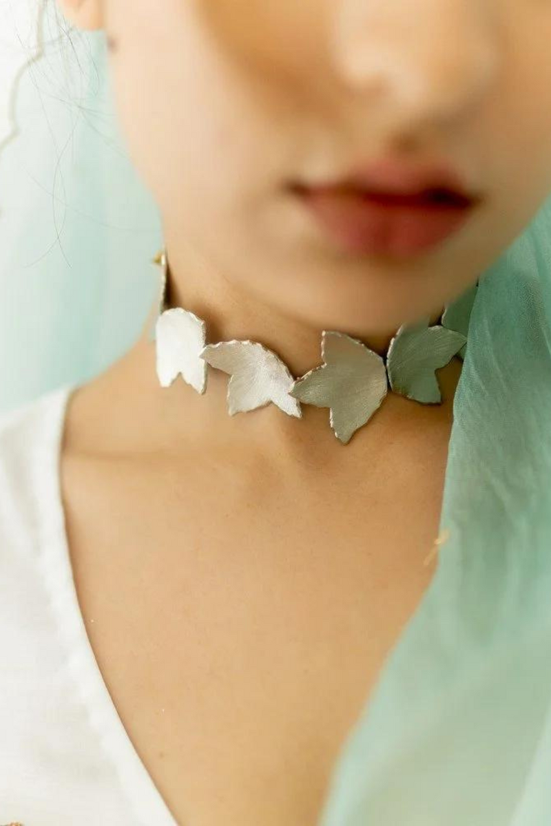 Mogra Patti Choker by Aarjavee for women in Singapore