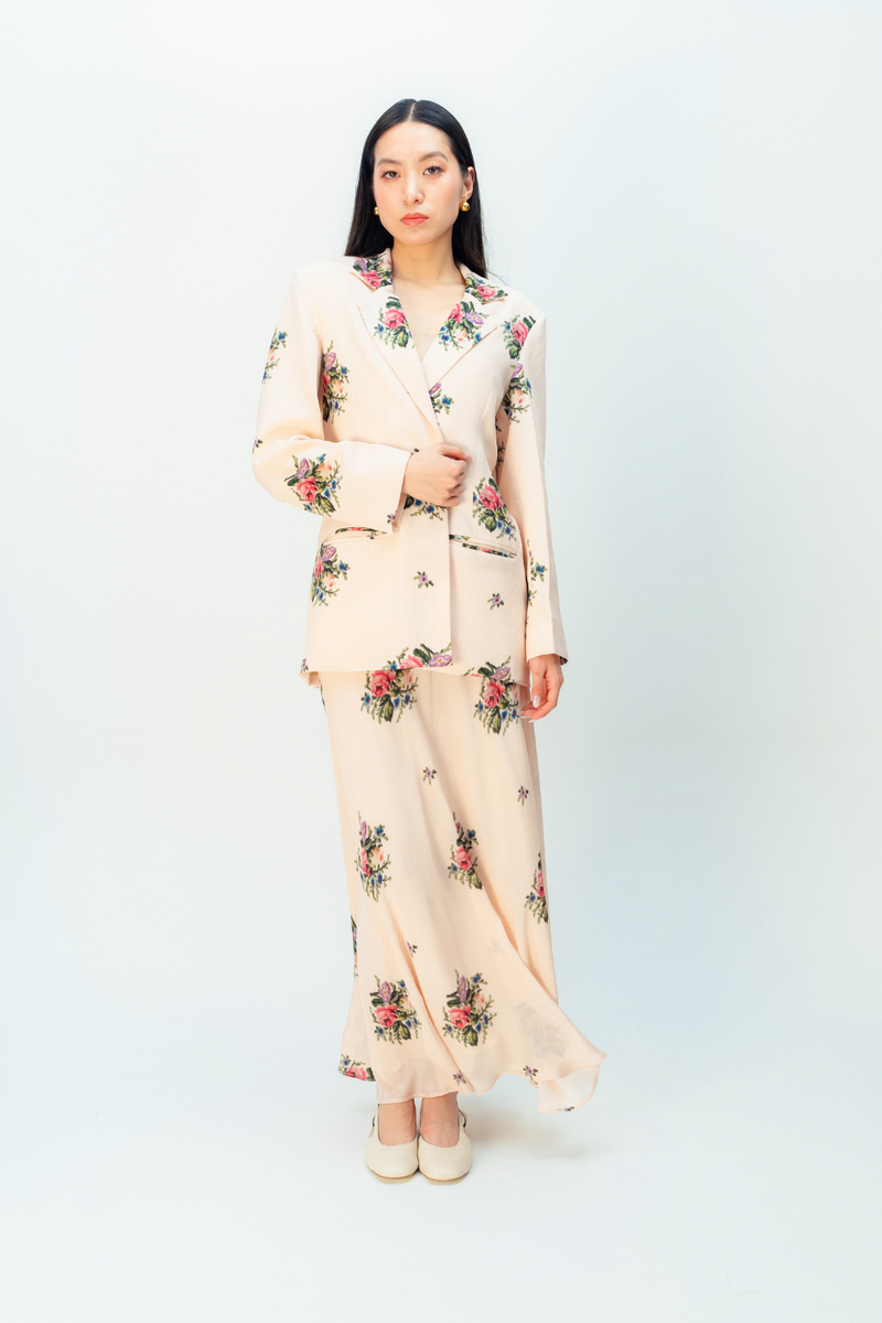 AMBER GLEAM JACKET crepe jacket/overlay by Ode to Odd in blush pink for women in Singapore