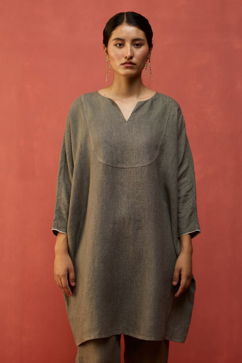 Etsu Yoke Linen Kurta - Grey linen by Manan in grey color for women in Singapore