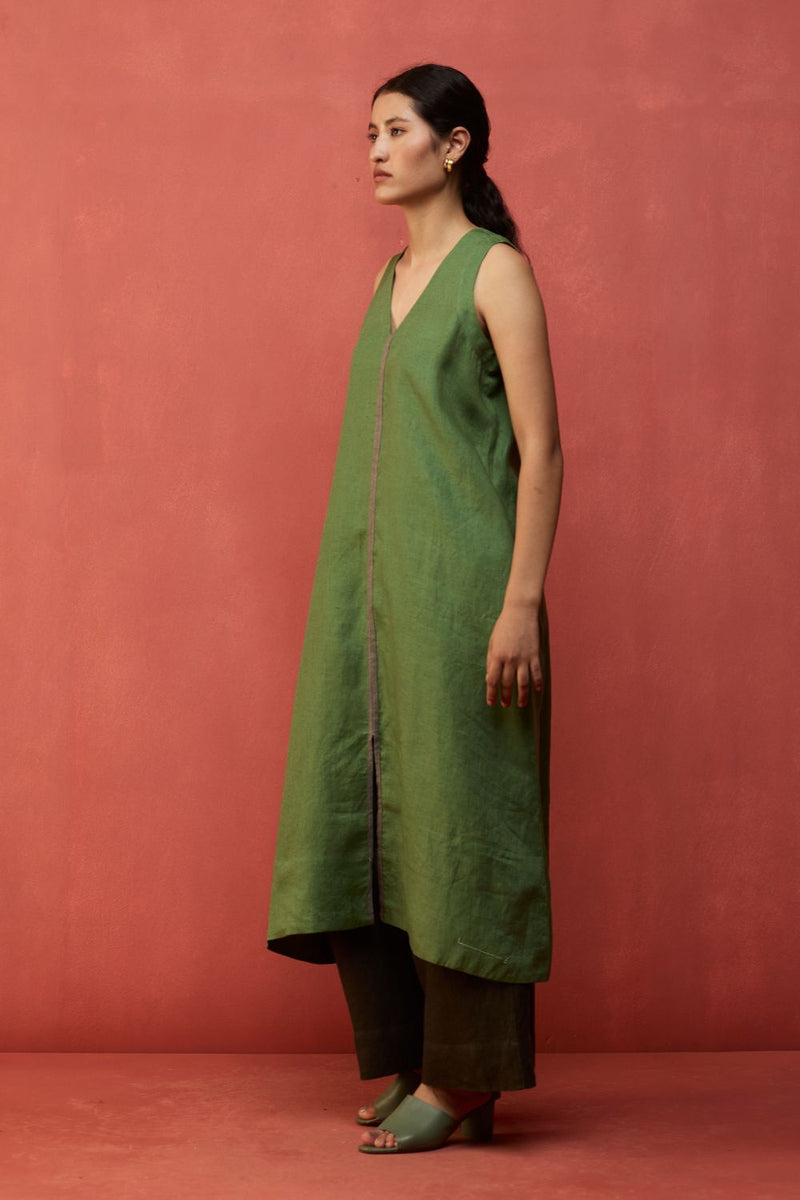 Rohe Sleeveless Linen Kurta Set - Fern Green by Manan for in Singapore
