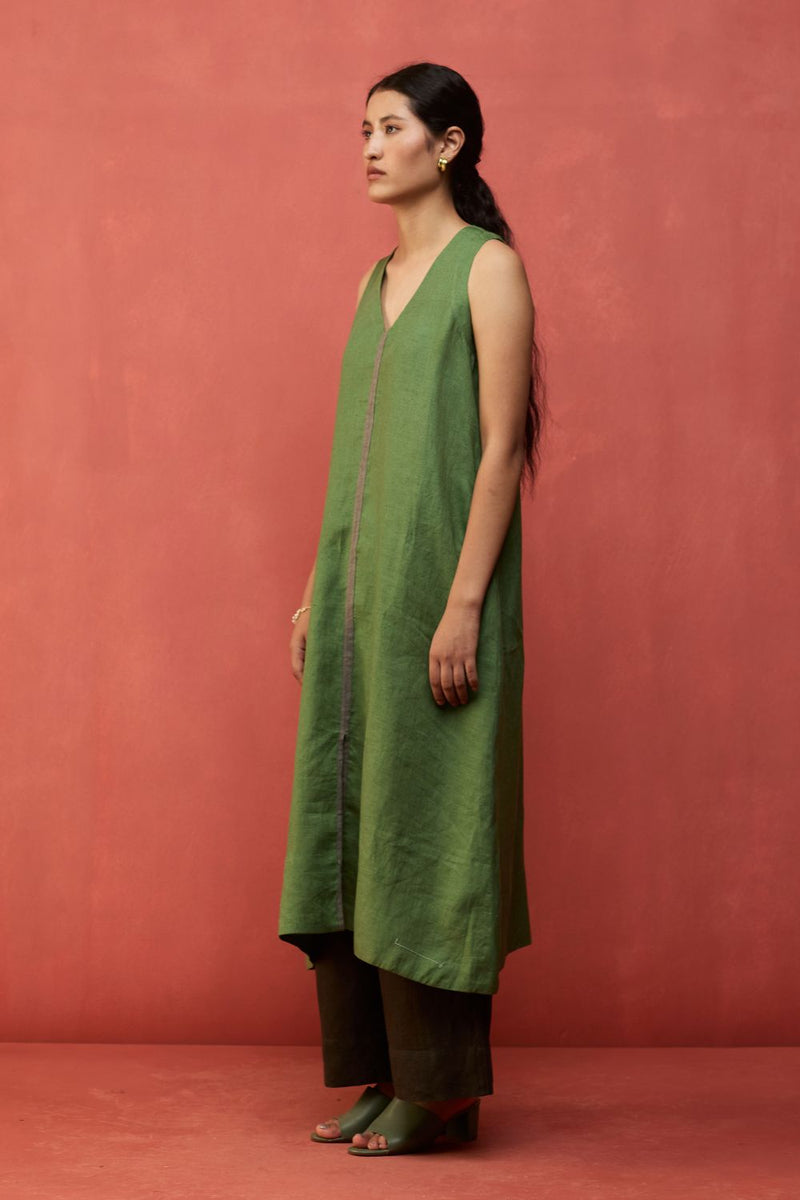 Rohe Sleeveless Linen Kurta Set - Fern Green by Manan for in Singapore
