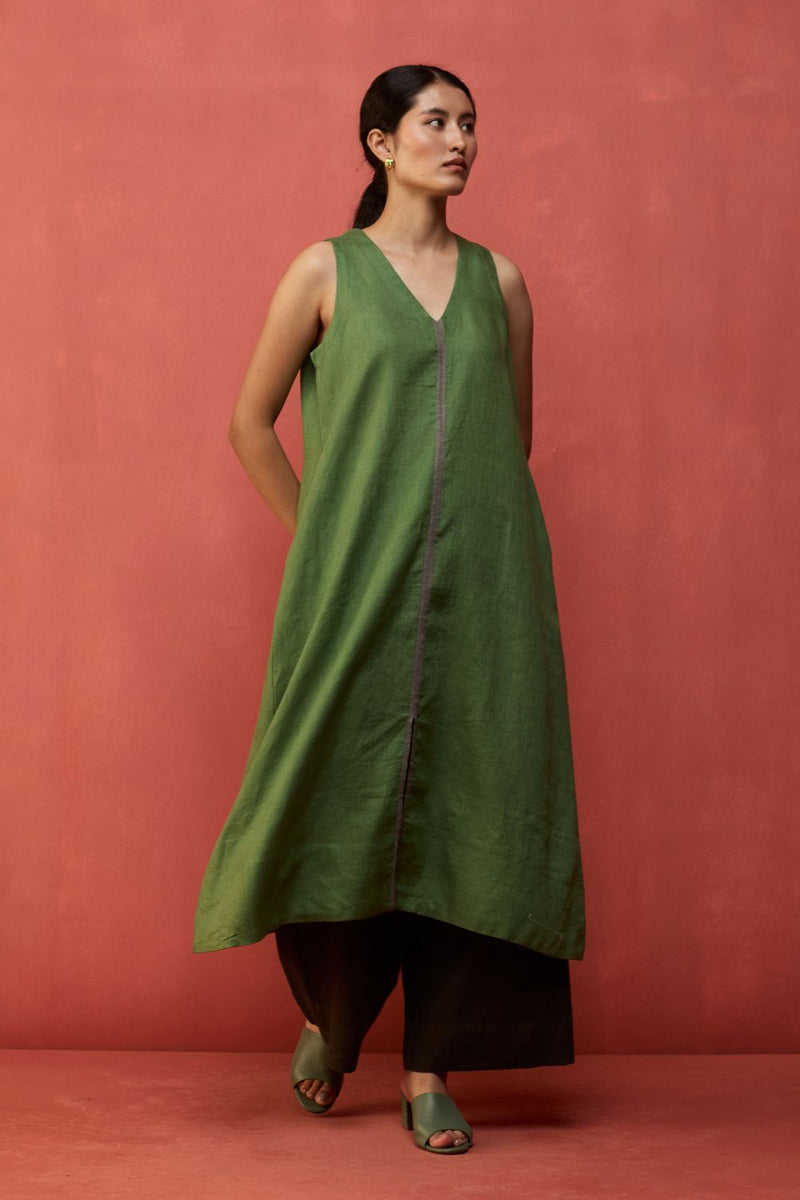 Rohe Sleeveless Linen Kurta Set - Fern Green by Manan for in Singapore