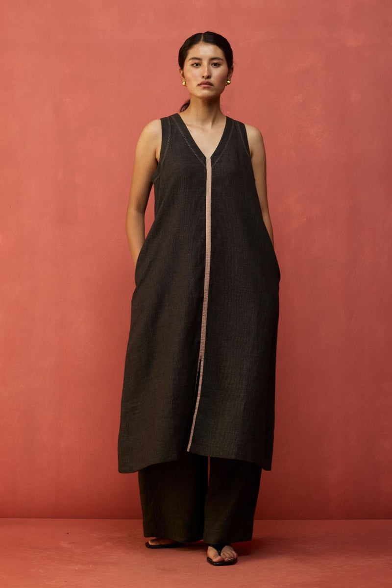 Rohe Sleeveless Linen Tunic - Charcoal by Manan for in Singapore