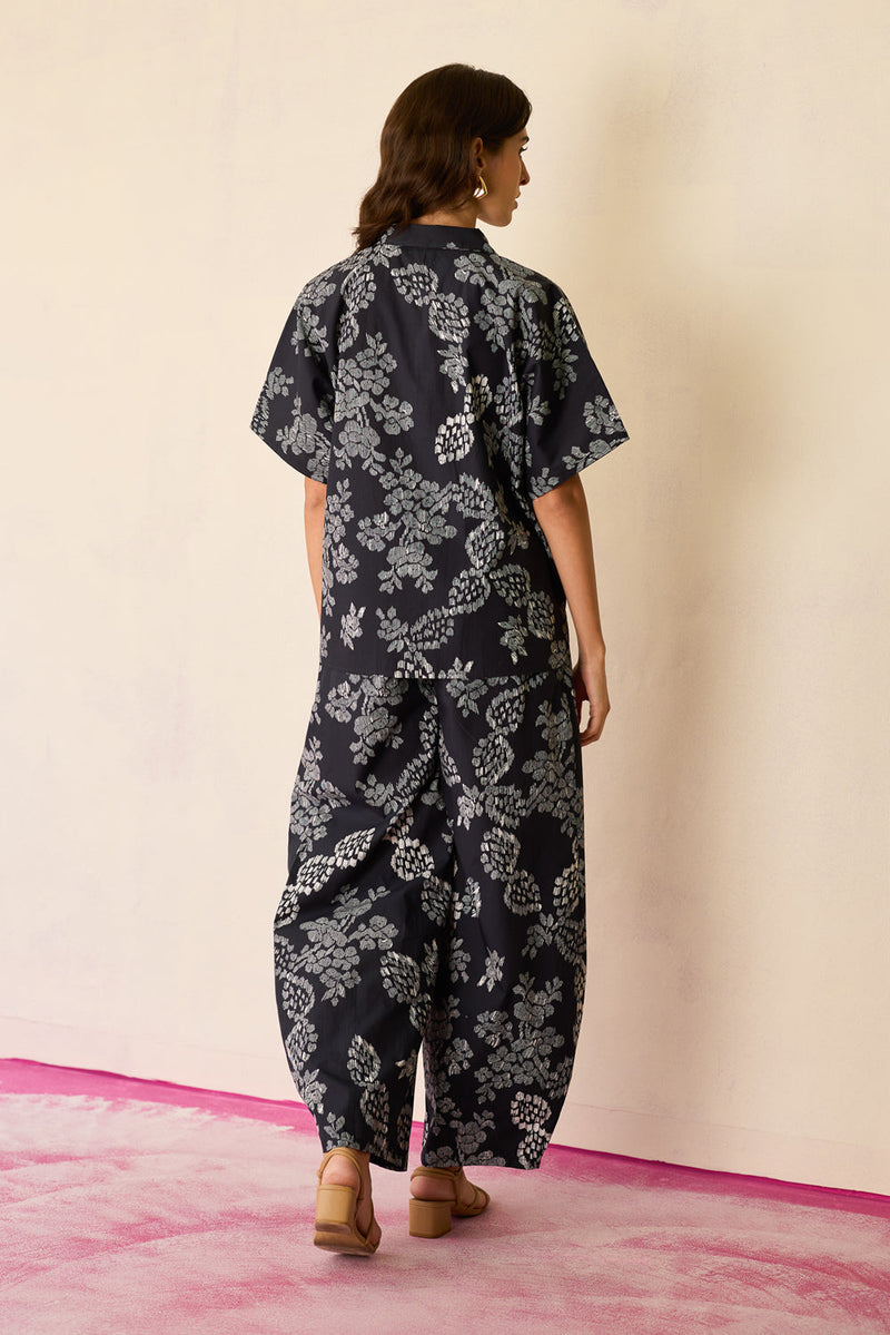 Oversized Ikat All-Over Print Shirt cotton top/shirt by World of SiSa in black for women in Singapore