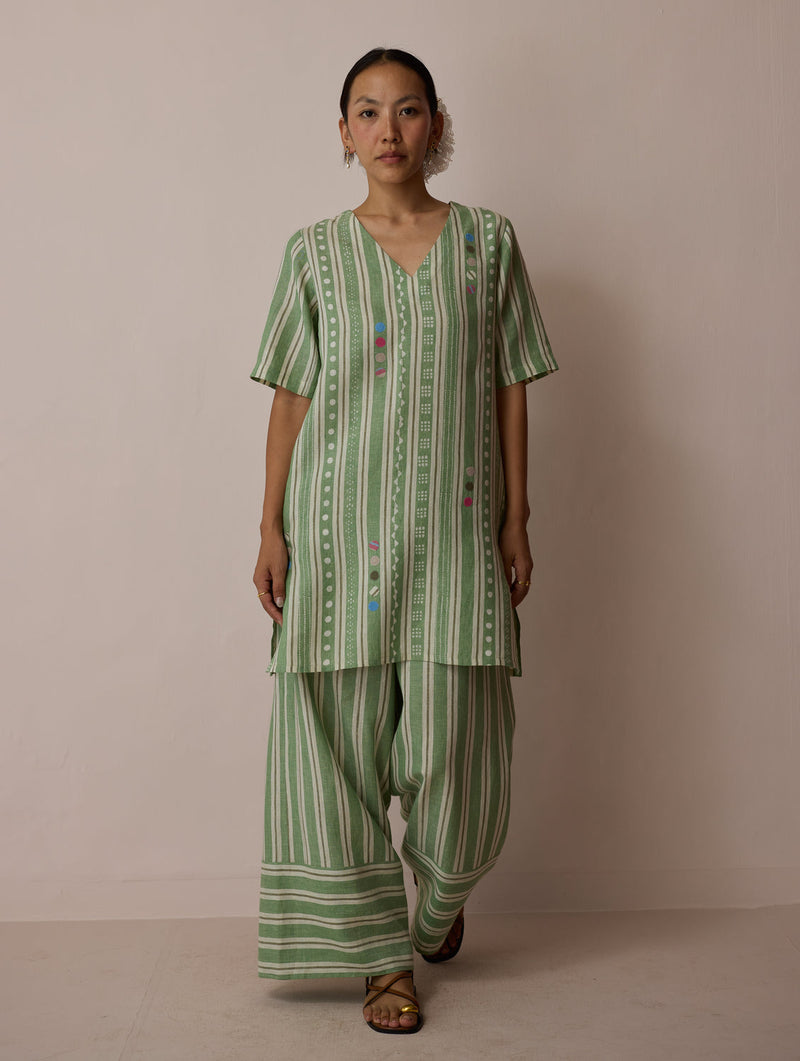 Selle Linen Applique Kurta Set-Fern linen co-ord set by Manan in green for women in Singapore