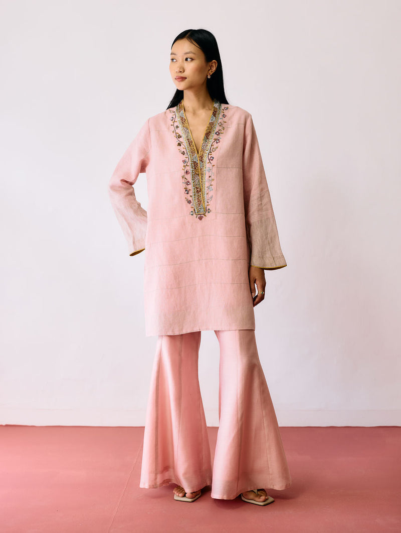 Naar Hand-Embroidered Metallic Kurta-Pink linen kurta/kurta set by Manan in pink for women in Singapore
