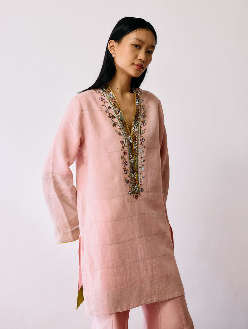 Naar Hand-Embroidered Metallic Kurta Set-Pink linen kurta/kurta set by Manan in pink for women in Singapore