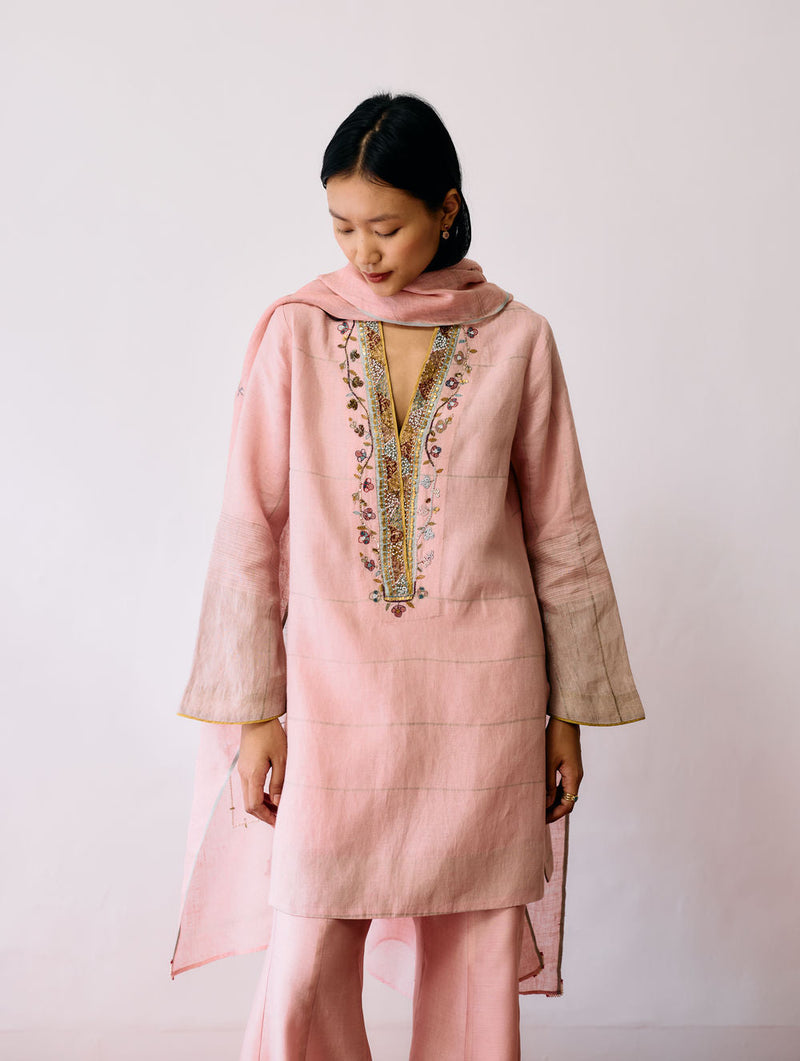 Naar Hand-Embroidered Metallic Kurta-Pink linen kurta/kurta set by Manan in pink for women in Singapore
