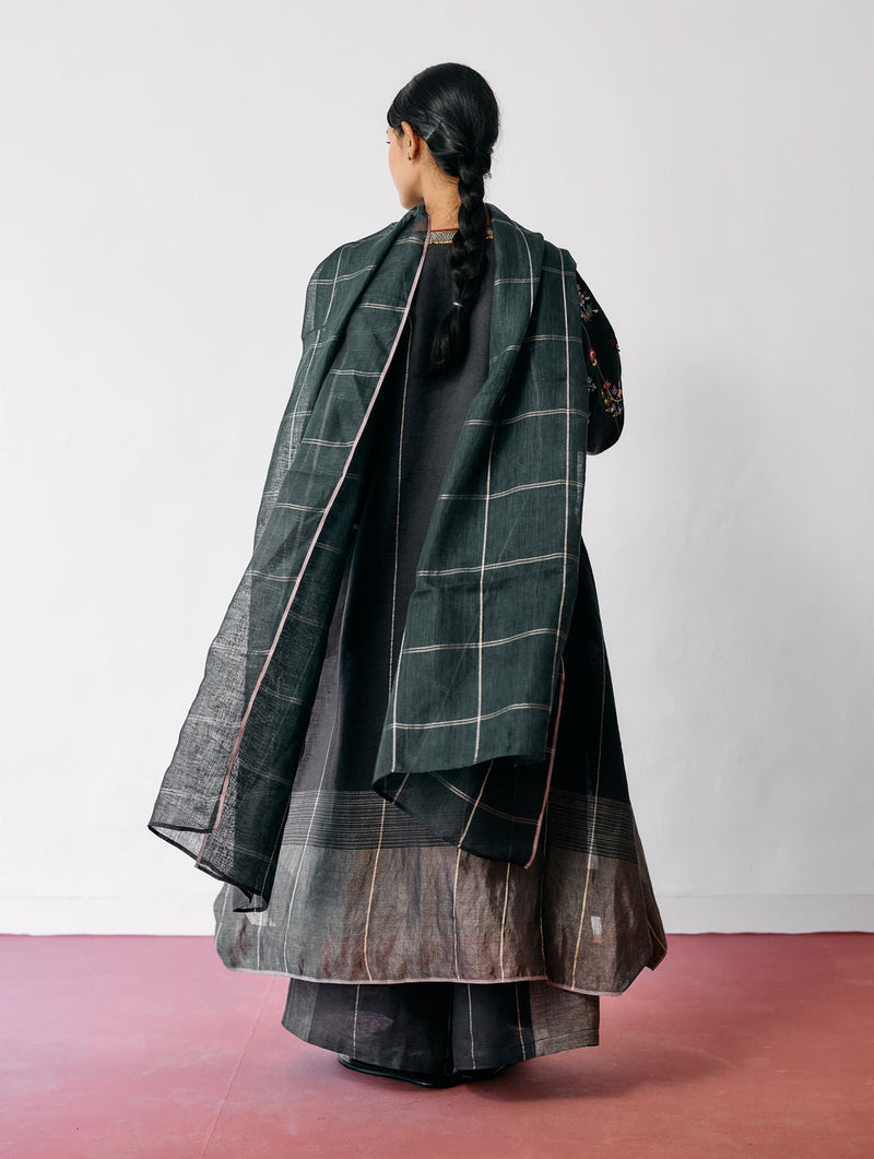 Sava Linen Metallic-Check Dupatta-Charcoal linen dupatta by Manan in black for women in Singapore