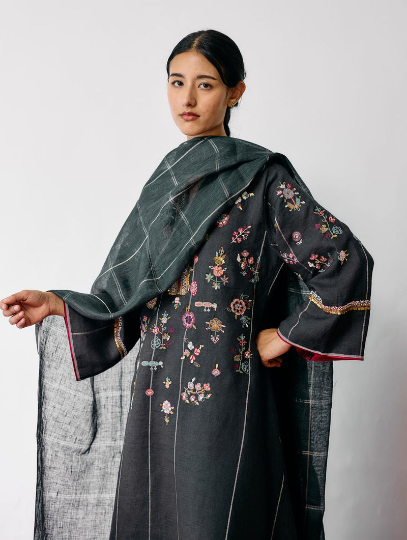 Ura Hand-Embroidered Metallic Linen Kurta Set-Charcoal linen kurta/kurta set by Manan in black for women in Singapore