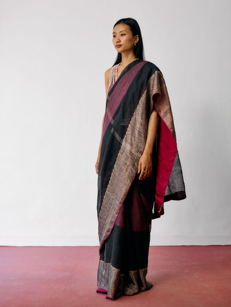 Afra Metallic Handloom Linen Saree-Metallic Charcoal linen saree by Manan in black for women in Singapore