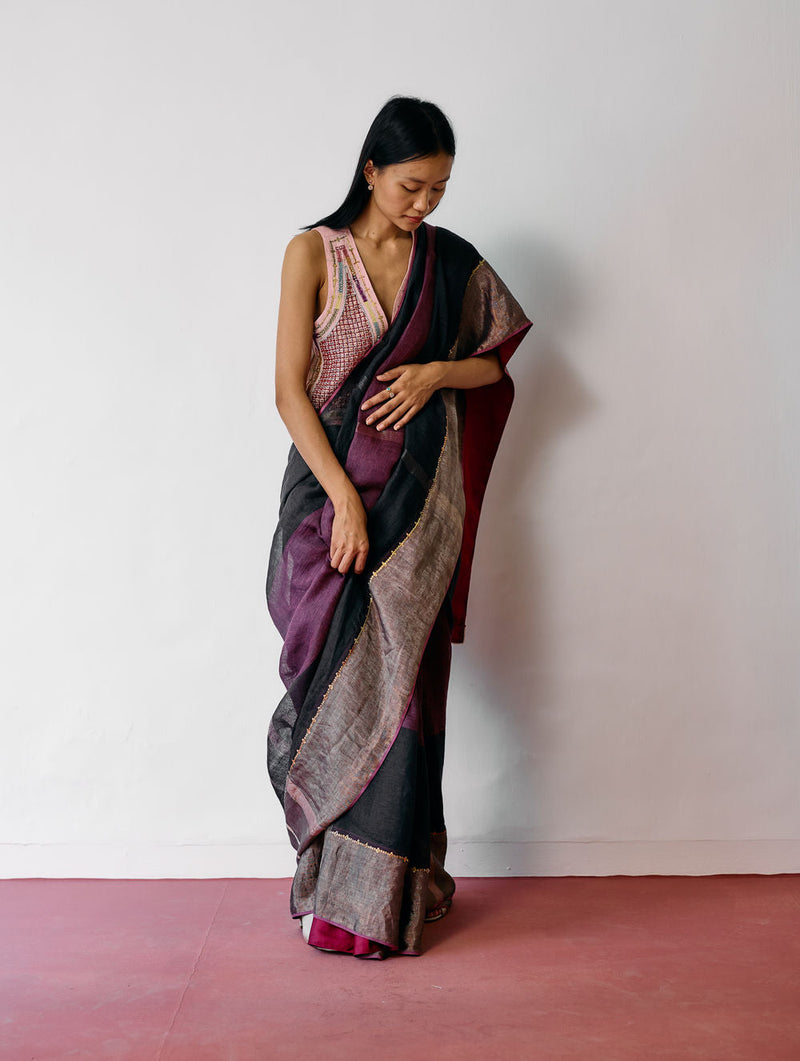 Afra Metallic Handloom Linen Saree-Metallic Charcoal linen saree by Manan in black for women in Singapore