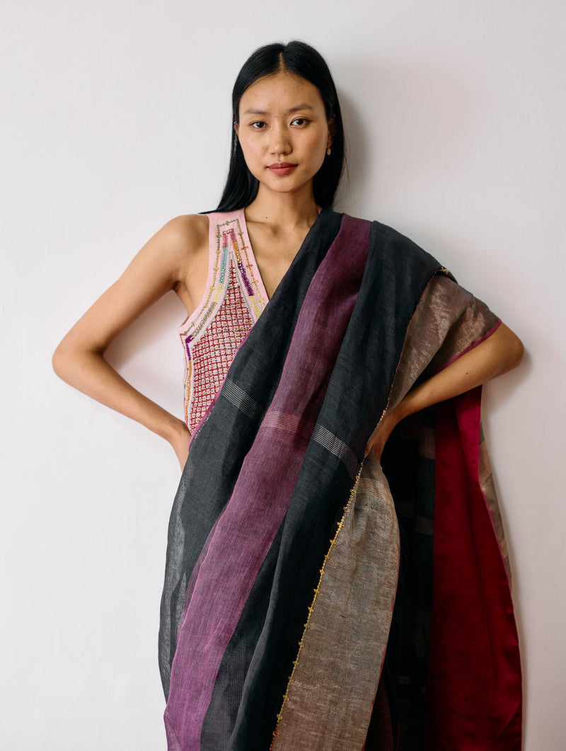 Afra Metallic Handloom Linen Saree-Metallic Charcoal linen saree by Manan in black for women in Singapore