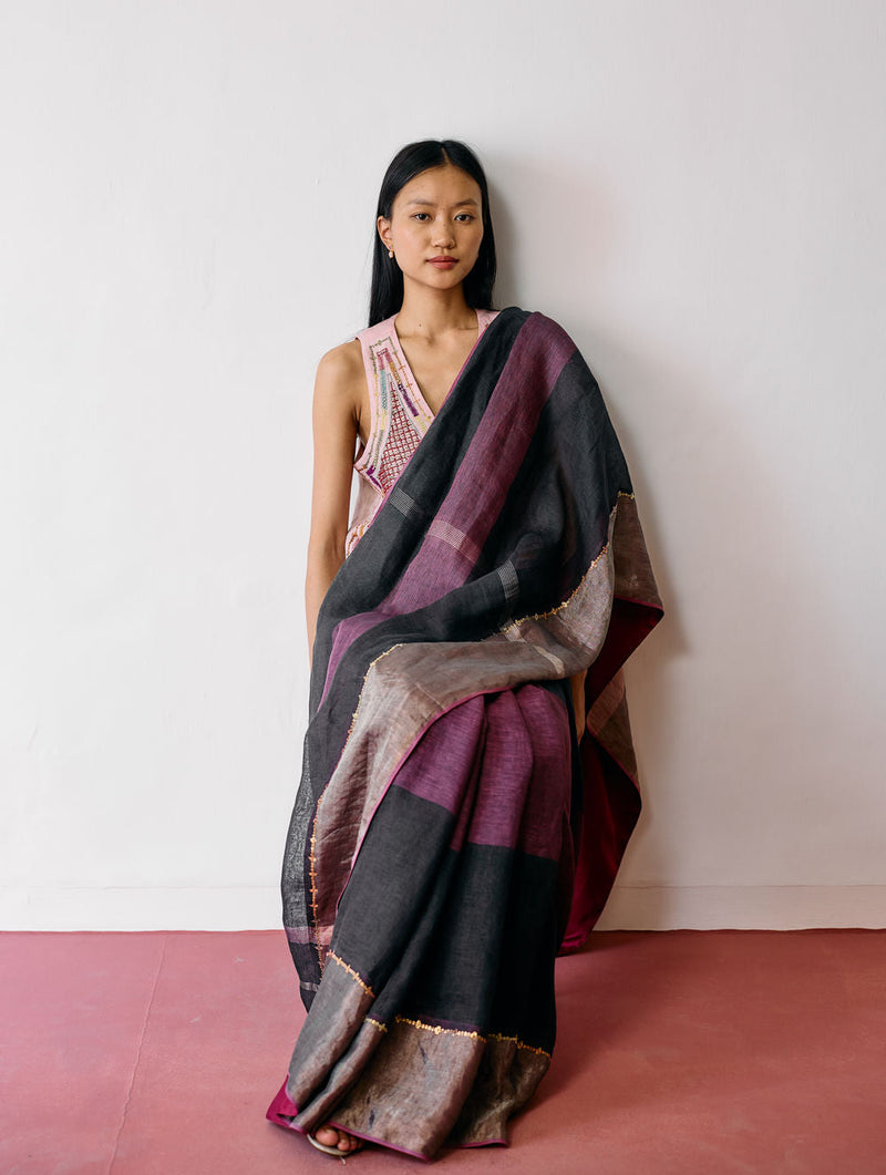 Afra Metallic Handloom Linen Saree-Metallic Charcoal linen saree by Manan in black for women in Singapore