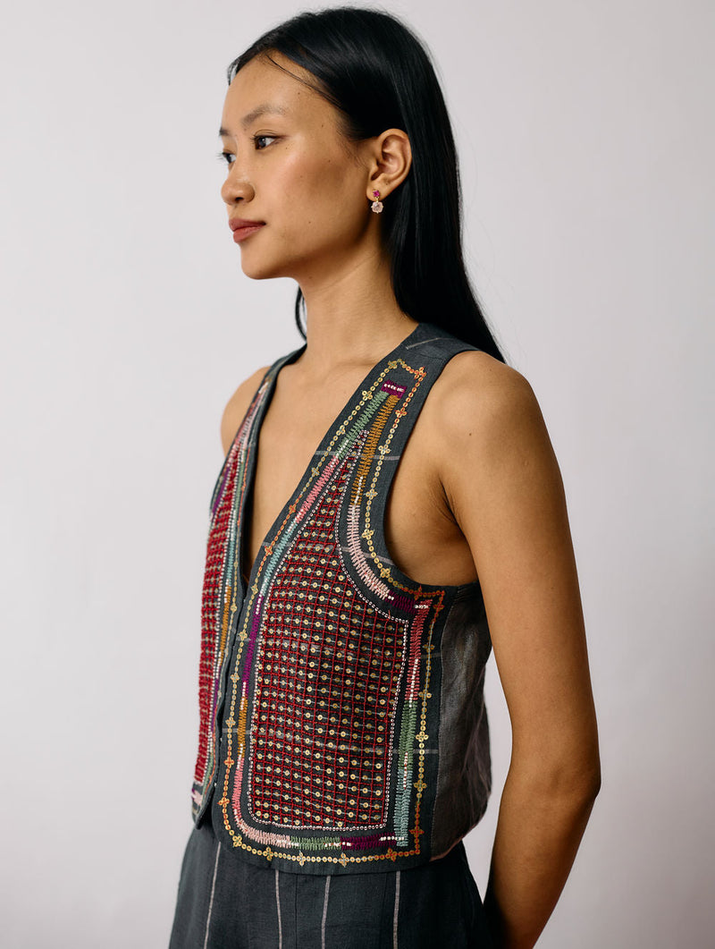 Kaya Hand-Embroidered Co-ord-Charcoal linen co-ord set by Manan in black for women in Singapore