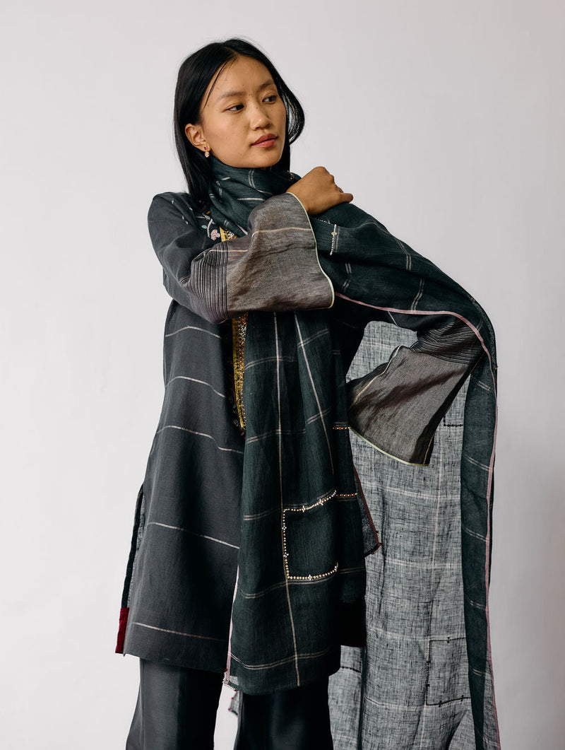 Naar Hand-Embroidered Metallic Kurta-Charcoal linen kurta/kurta set by Manan in black for women in Singapore