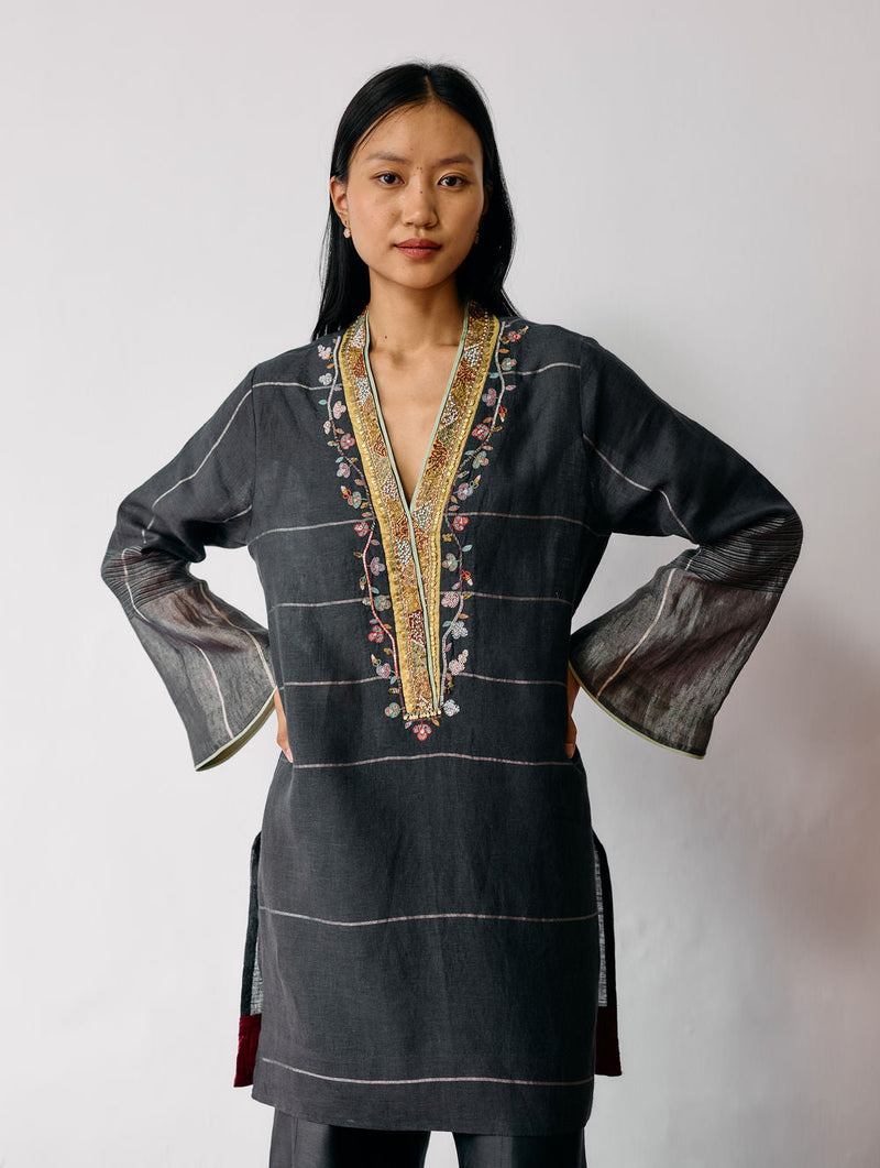 Naar Hand-Embroidered Metallic Kurta-Charcoal linen kurta/kurta set by Manan in black for women in Singapore