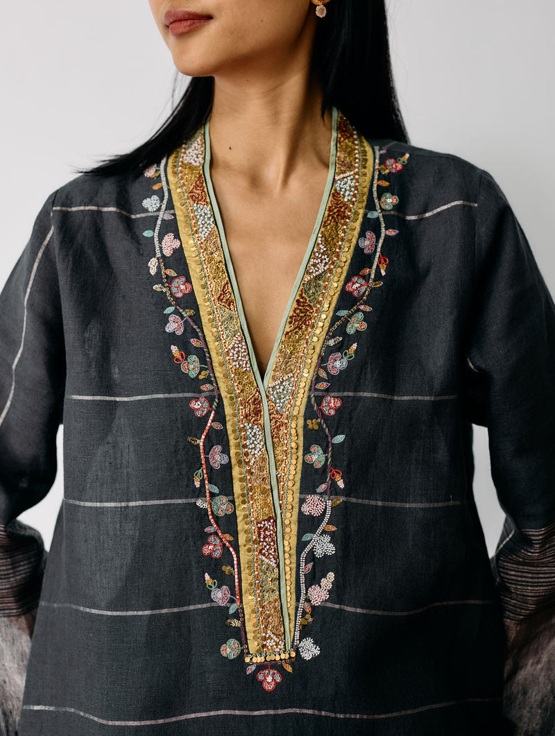 Naar Hand-Embroidered Metallic Kurta Set-Charcoal linen kurta/kurta set by Manan in black for women in Singapore