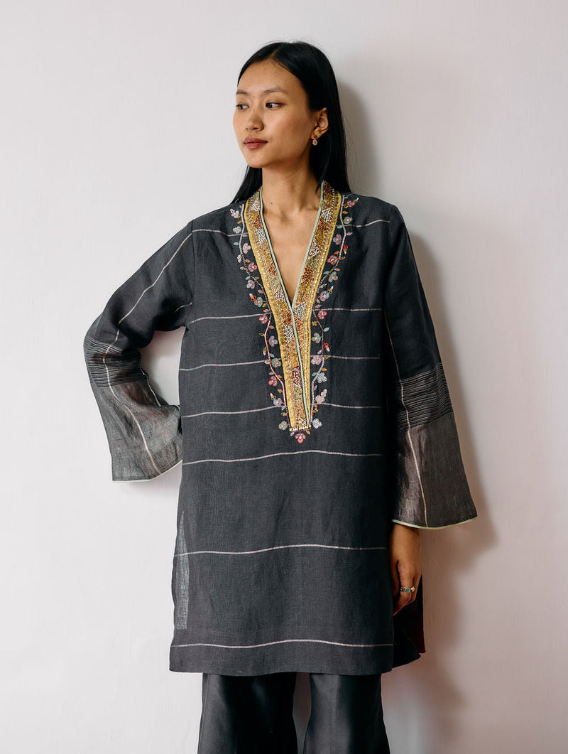 Naar Hand-Embroidered Metallic Kurta Set-Charcoal linen kurta/kurta set by Manan in black for women in Singapore