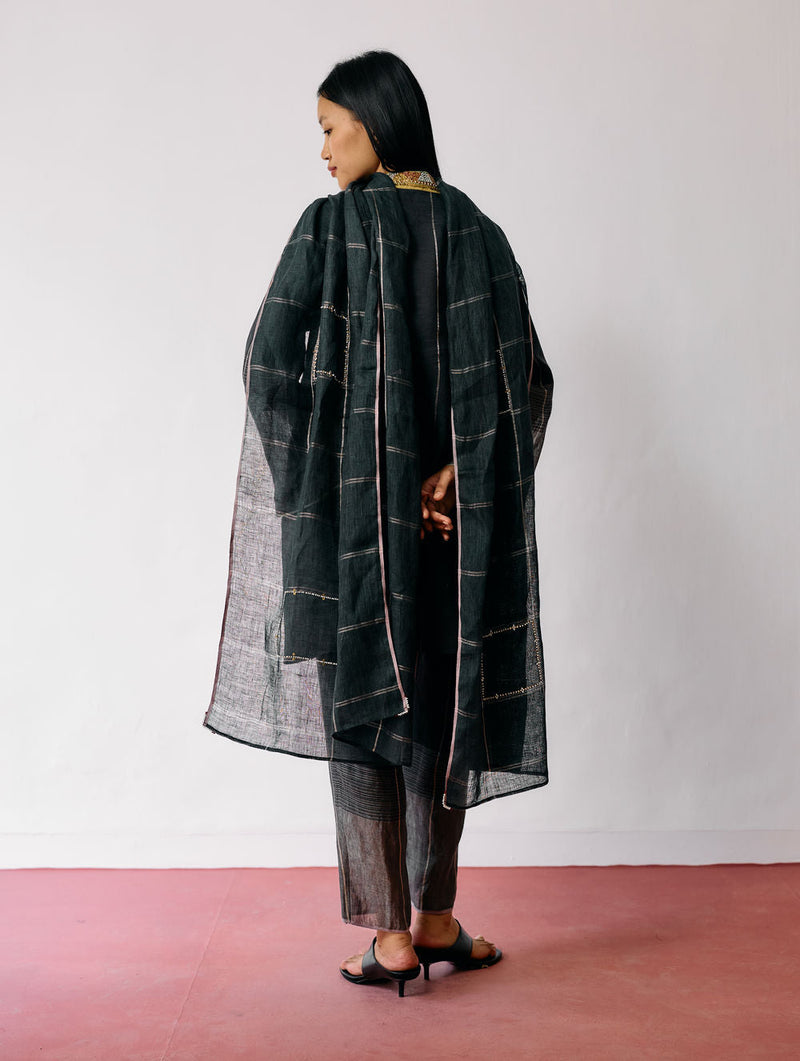 Mora Hand-Embroidered Metallic Linen Dupatta-Charcoal linen dupatta by Manan in black for women in Singapore