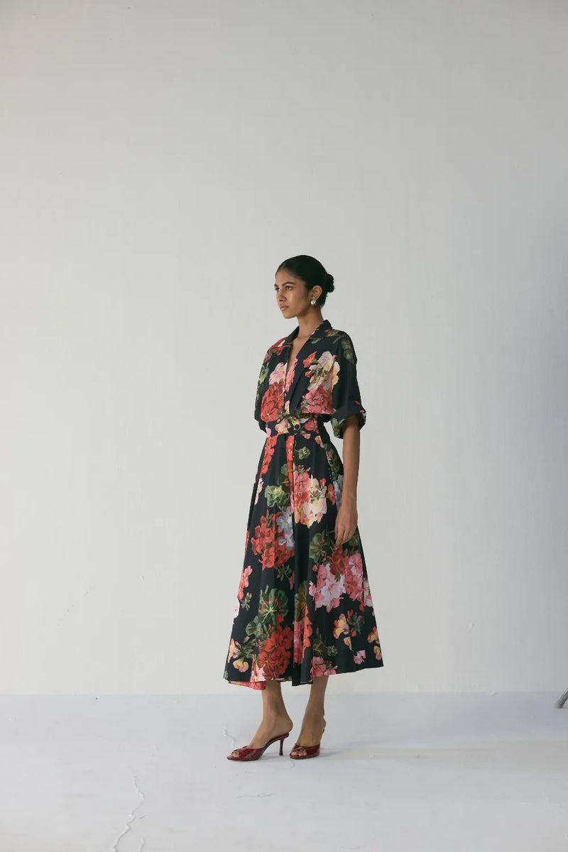BLOODY MARY LONG COLLAR DRESS poplin by Yam in black color for women in Singapore