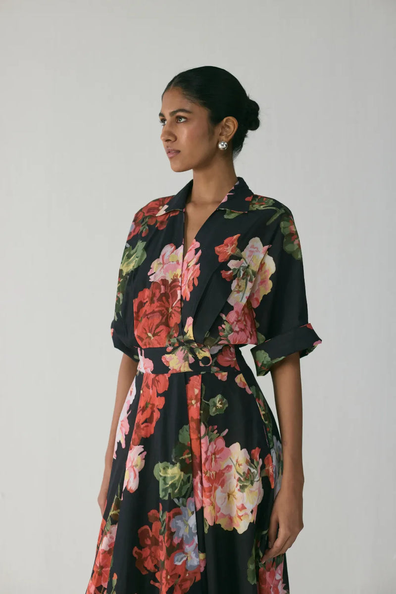BLOODY MARY LONG COLLAR DRESS poplin by Yam in black color for women in Singapore