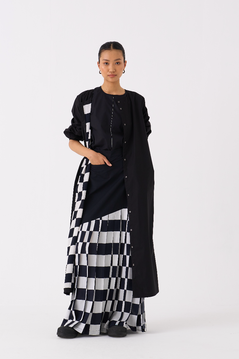 BACK YOKE JACKET CO-ORD 
(SET OF 3)-BLACK poplin by THREE in black color for women in Singapore
