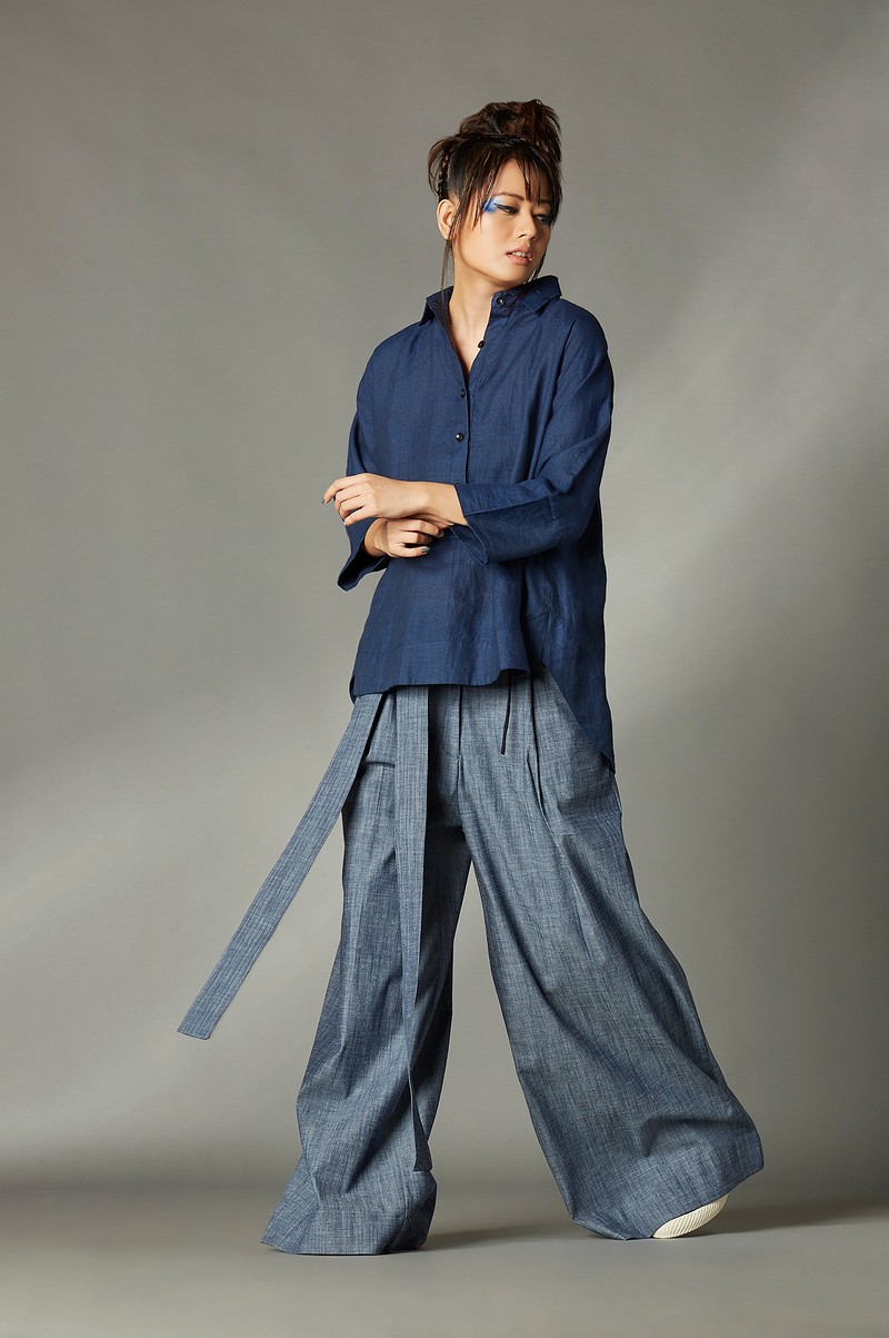 Keye Top linen by Chola in blue color for women in Singapore
