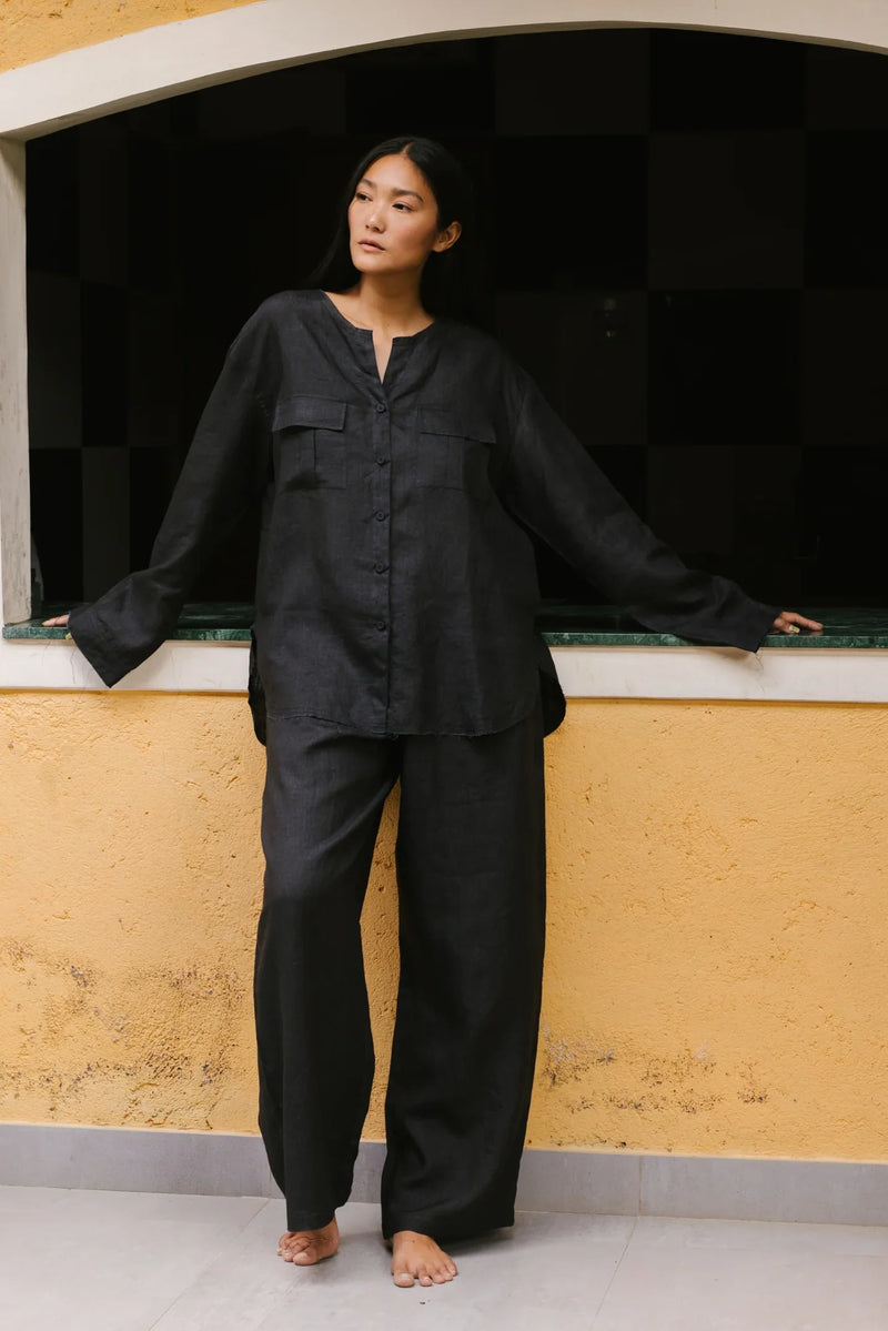IKOU UNISEX RELAXED SET linen Buy IKOU UNISEX RELAXED SET from C&W | Light Kurta Sets for Women by Ituvana in black color for women in Singapore