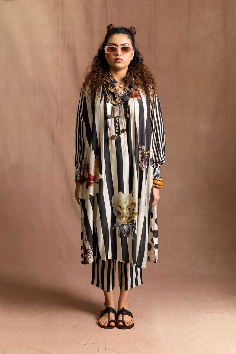 Poet Sleeves Set (Retro) Pure Muslin Kurta Set Sabo by Sabina — Canvas & Weaves Singapore