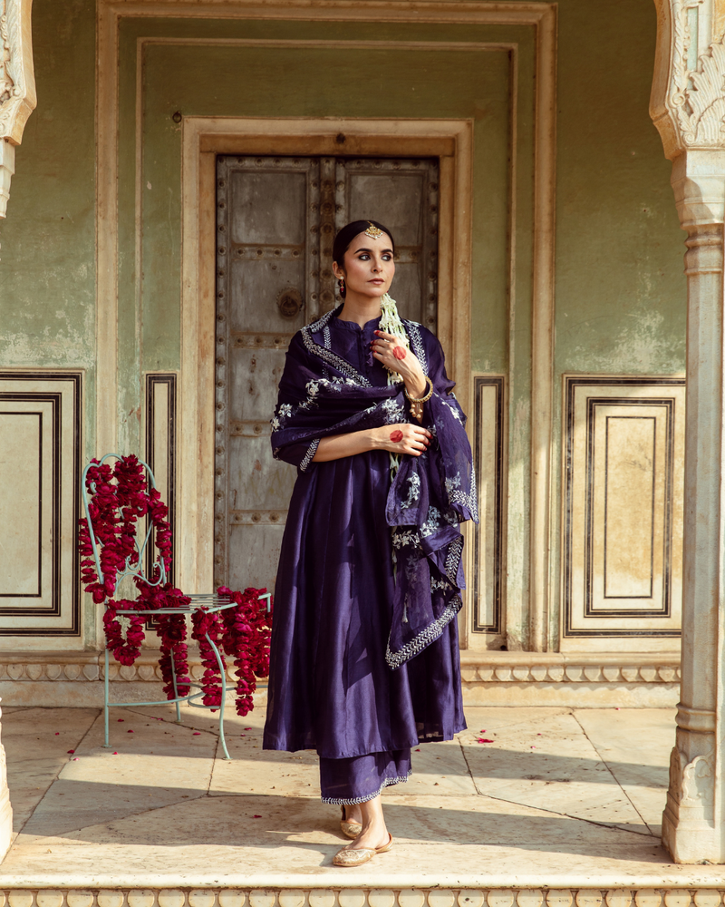 Deep Violet Vintage Zardozi Kurta Set silk Buy Deep Violet Vintage Zardozi Kurta Set from C&W | Kurta/Kurta Sets for Women by Maison Shefali for women in Singapore