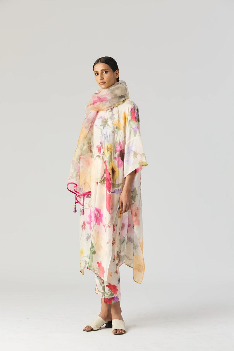 MARIA DUPATTA organza by Yam in white color for women in Singapore