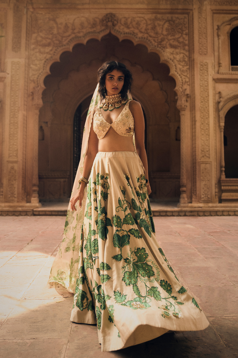 PH-2473 
Lehenga 
Blouse 
Dupatta Set by Paulmi & Harsh for women in Singapore