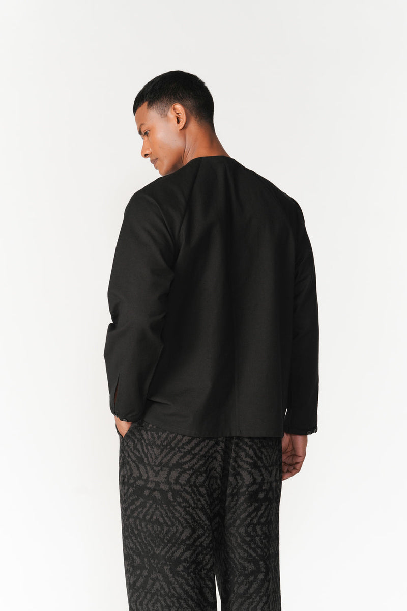 Raglan Shirt top/shirt by Turn Black in black for men in Singapore