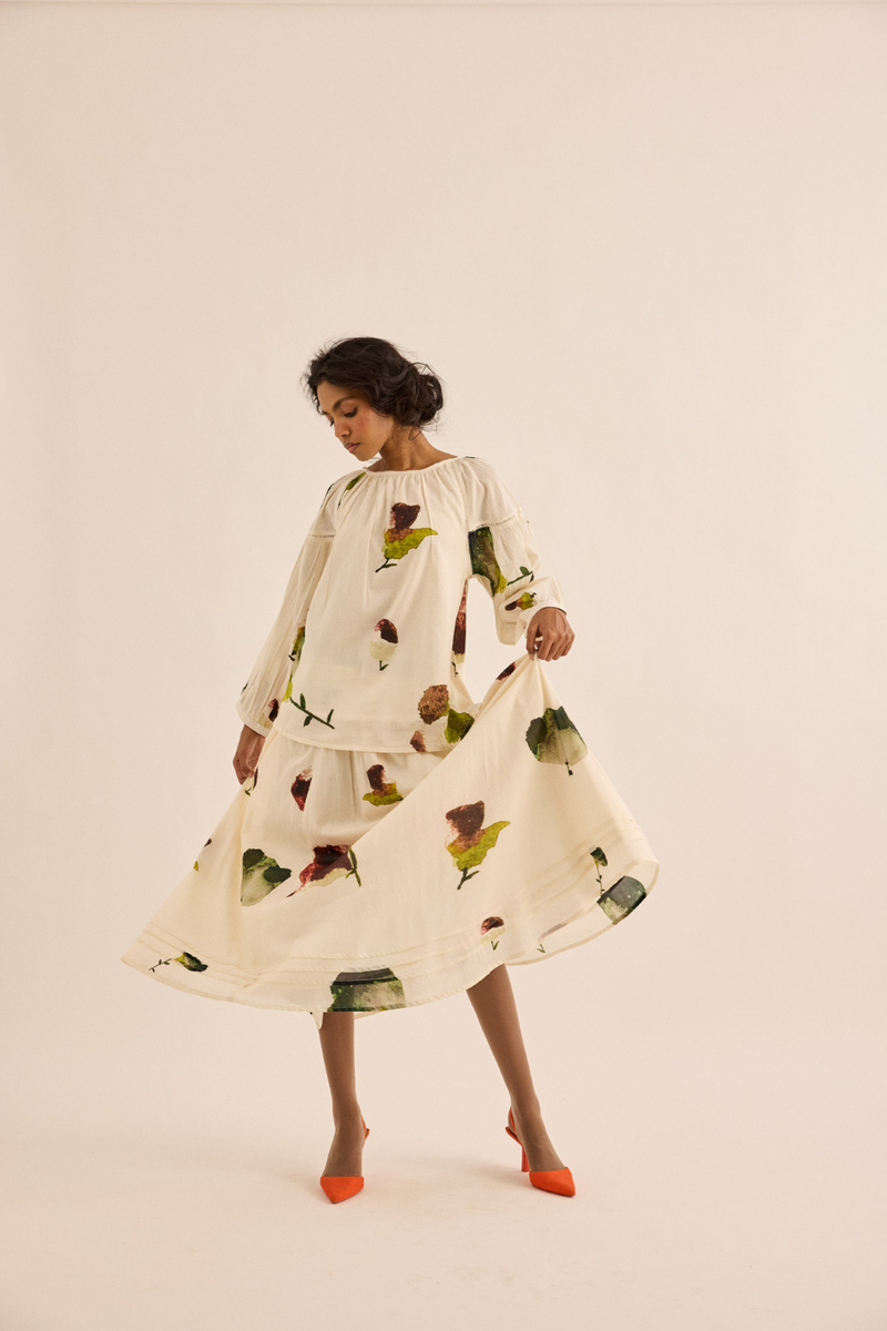 Clavel Skirt mul skirt by Khara Kapas in multicolor for women in Singapore
