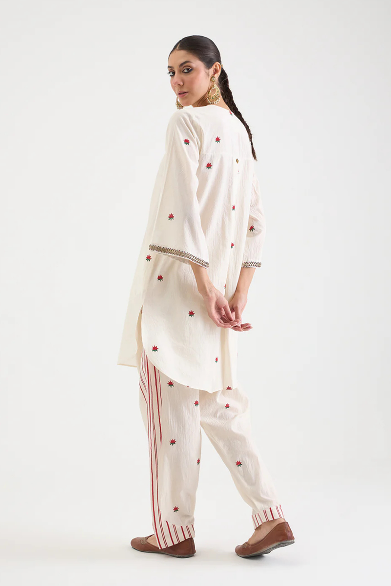 LOTUS SET 4 cotton by AAVIDI in white color for women in Singapore