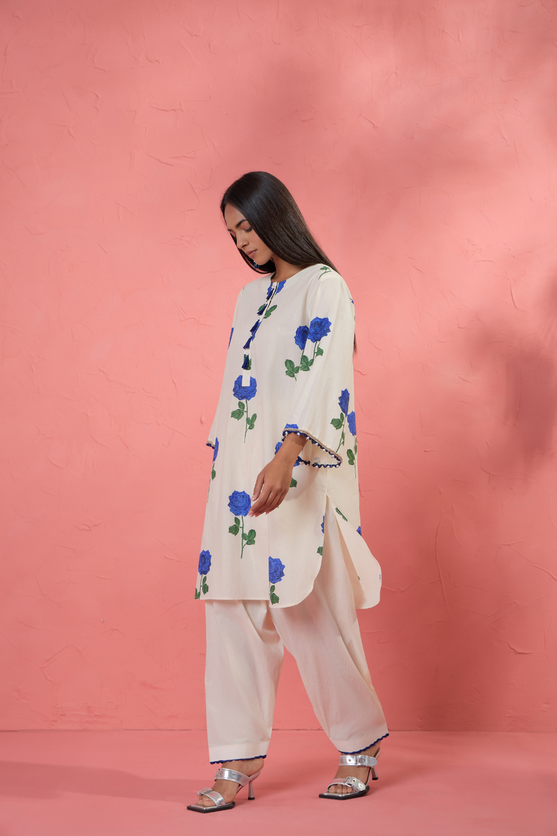 Fi Rose Set 4 cotton cambric light kurta set by AAVIDI in multicolor for women in Singapore
