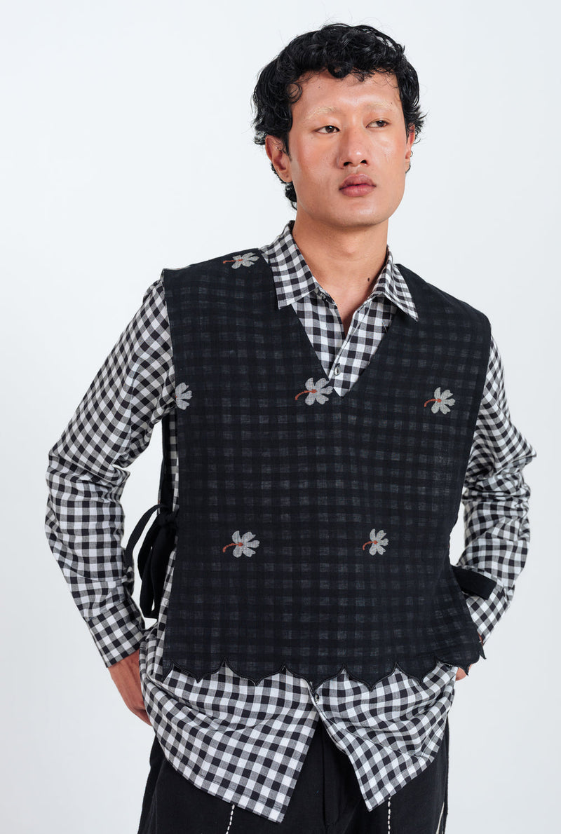 Leap Jamdani Men Overlay jamdani jacket by Jodi Men in black for men in Singapore