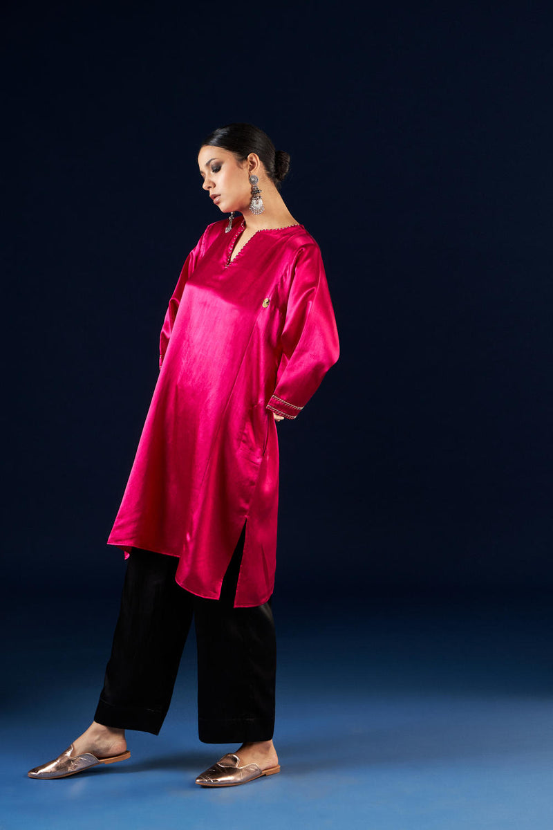 Kalidaar Kurta Set - Magenta Pink & Coal Black silk by Aavidi in pink color for women in Singapore